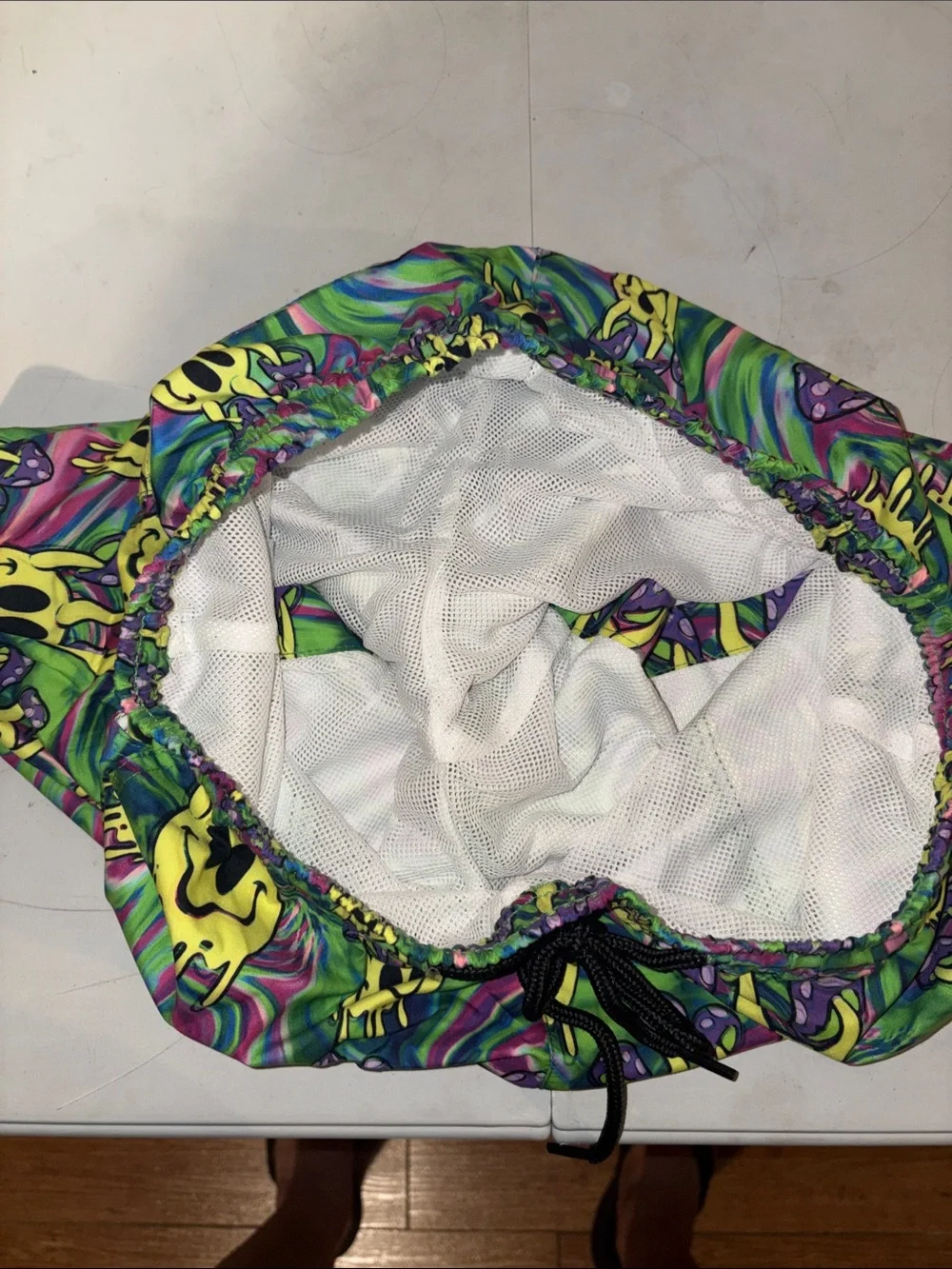 #187 NEW Medium men’s shorts